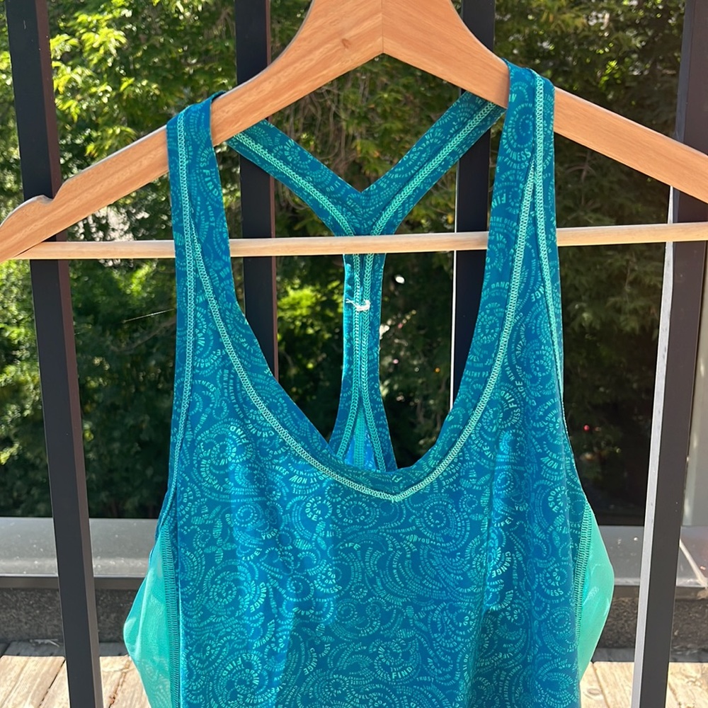 Lululemon Fast Lane Singlet - Picture 3 of 5
